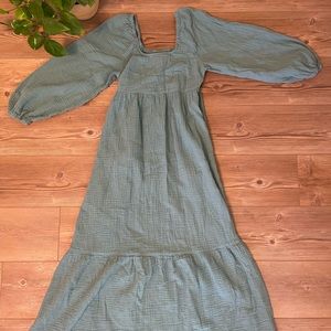 Turquoise long sleeve dress 🌱